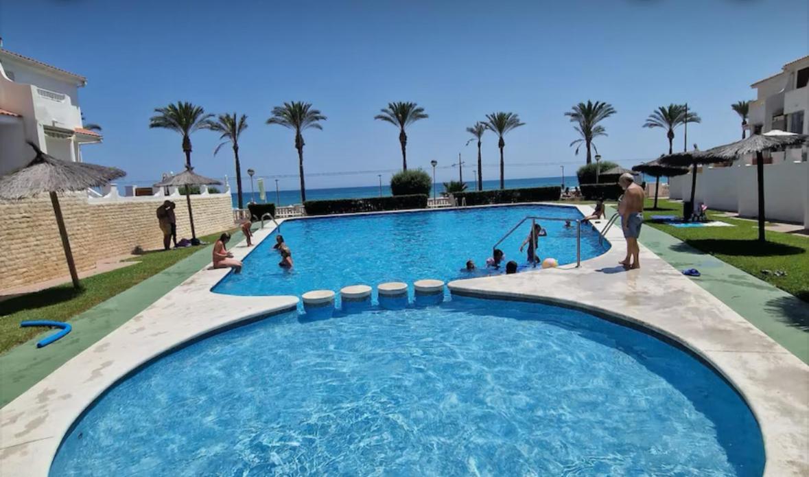All In One Ground Floor With Terrace Next To Sea El Campello Buitenkant foto